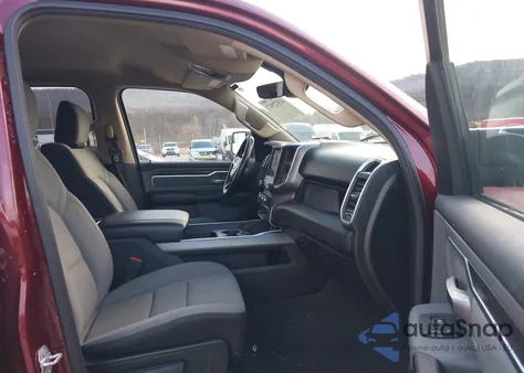 2020 Ram 1500 Big Horn 4X4 6'4 Box z USA, uszkodzony, nr VIN 1C6SRFMT6LN175440